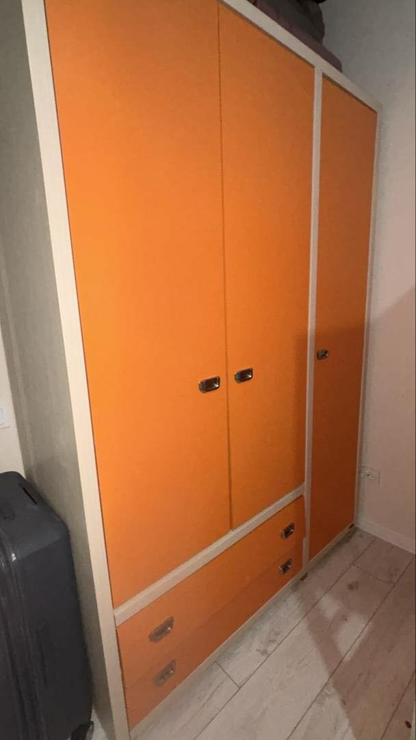 Istikbal книжный шкаф и парта еще