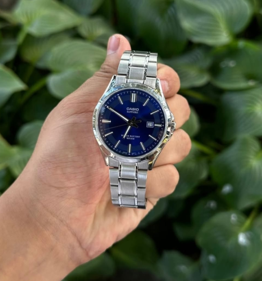 Casio часы серебристые