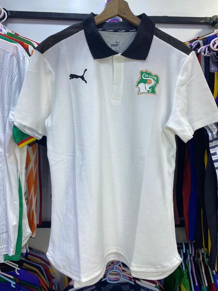 Maillot de football blanc