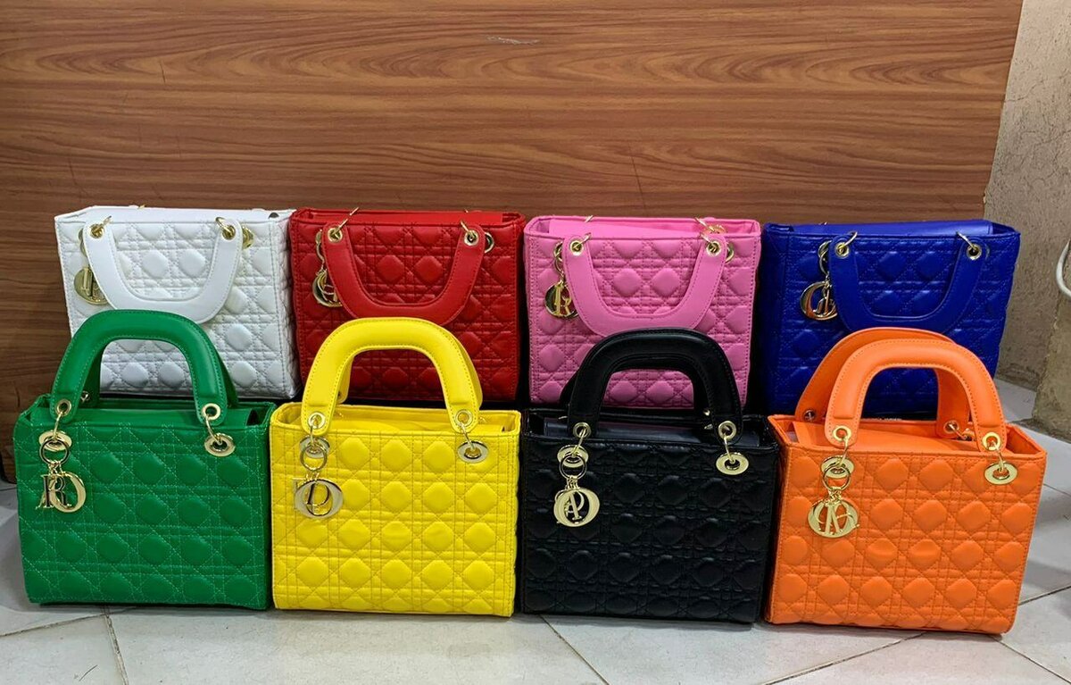 Hand bag's