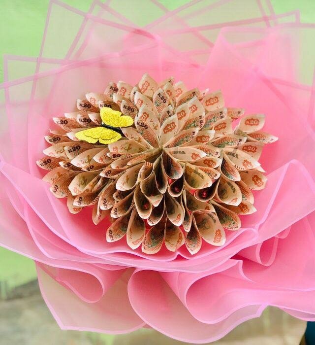 Ruwezi money bouquet