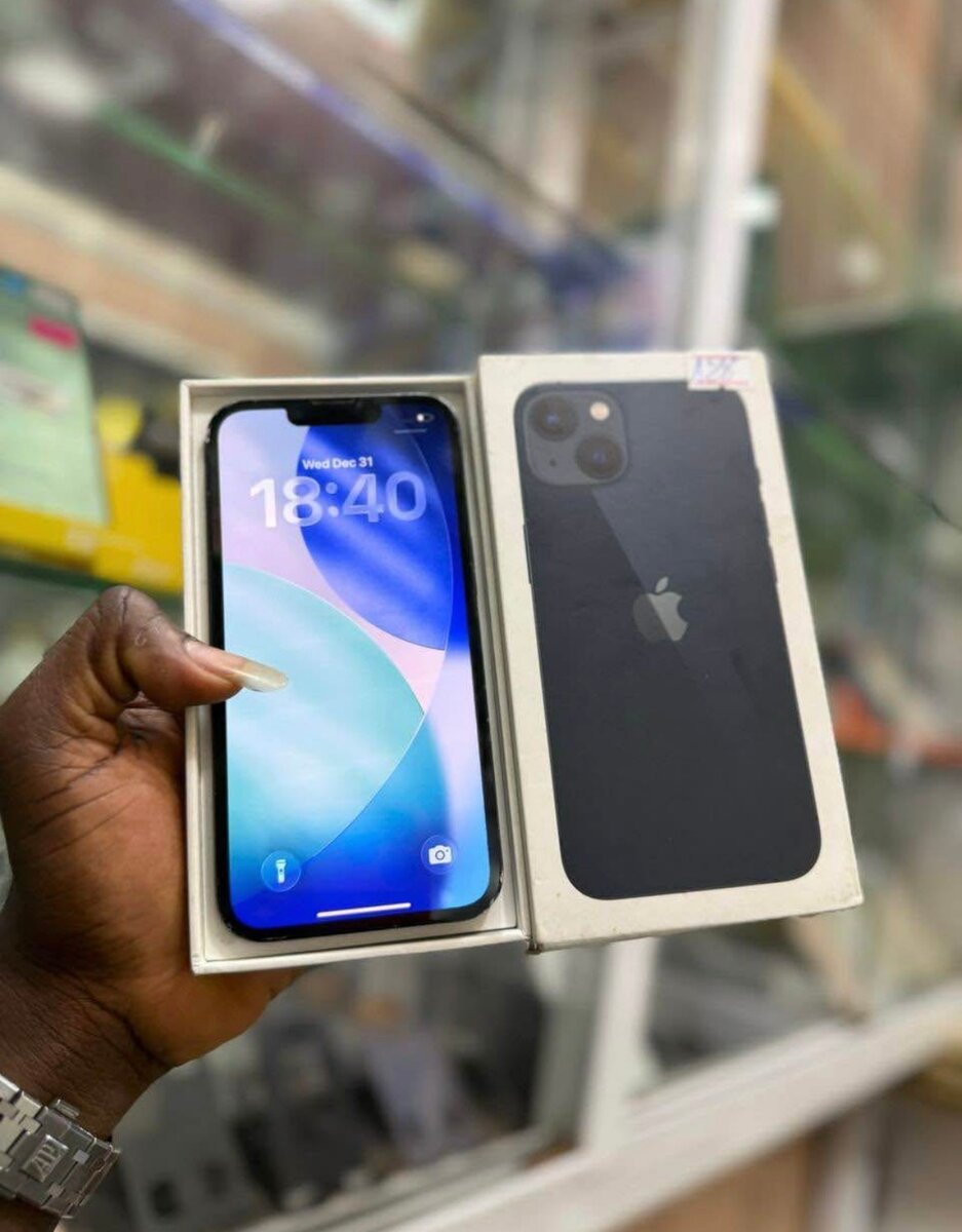 iPhone 13 Neuf 128 Go Noir