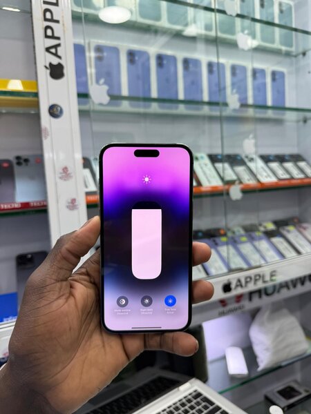 iPhone 14 pro Max 128Go très