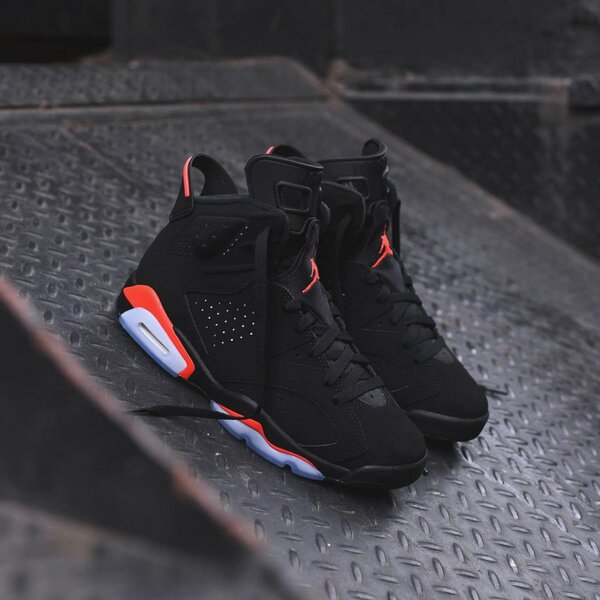 Baskets noires sport style