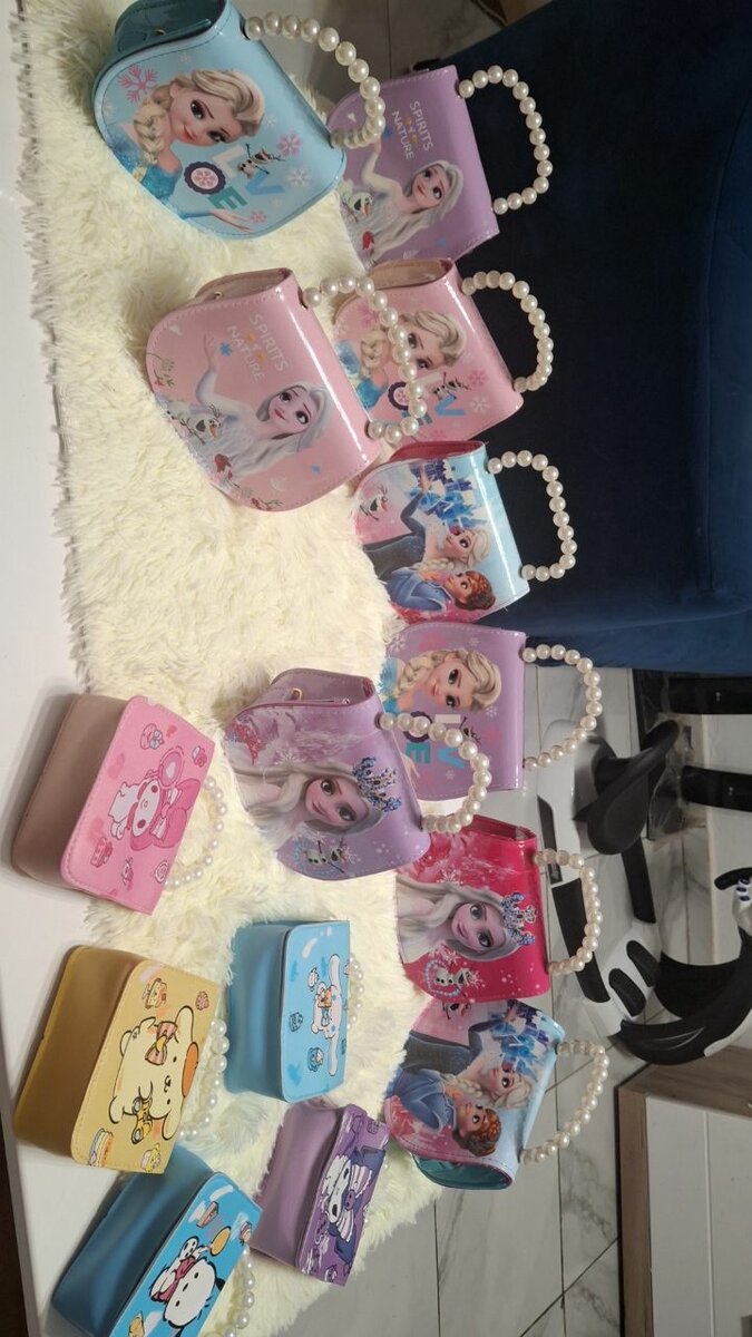 sacs pour filles et garçons