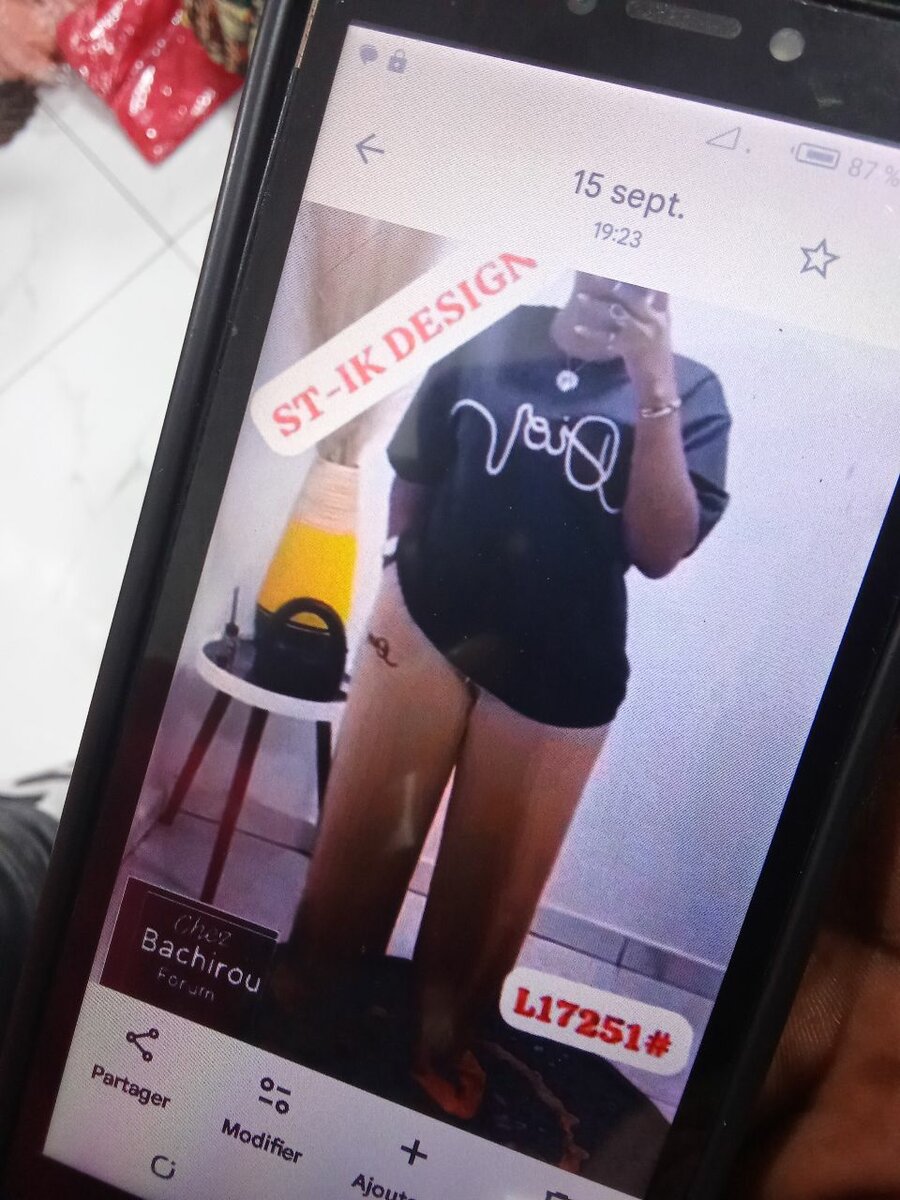 Robe Longue à Rayures Élégante