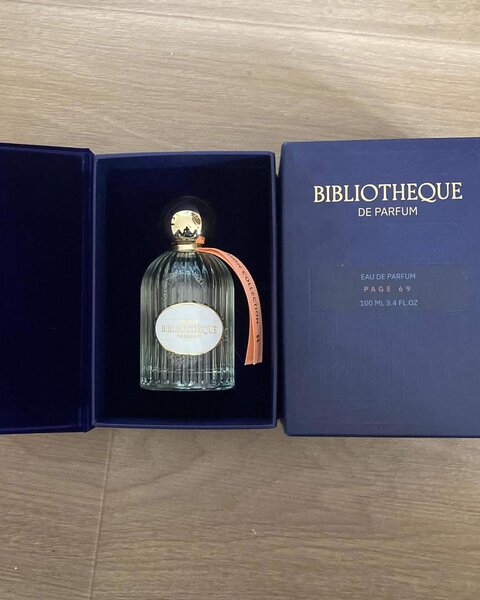 Parfum Bibliotheque Élégant