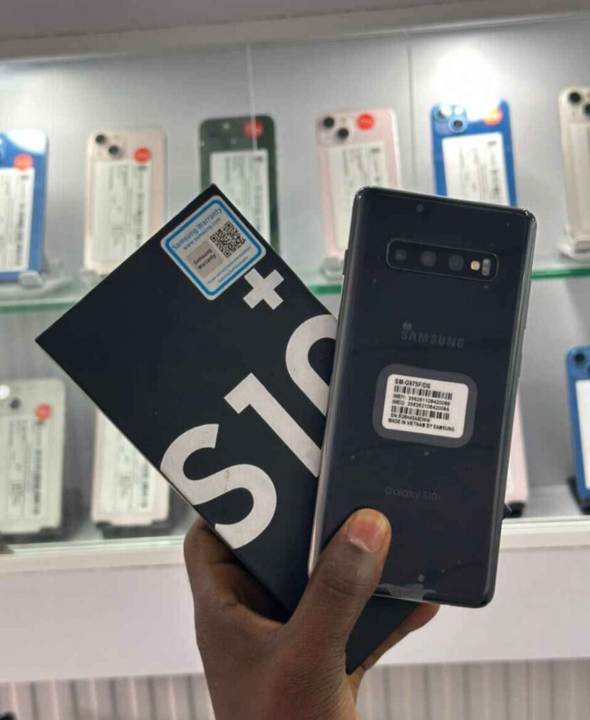 Samsung Galaxy S10+ Smartphone