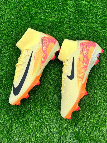 Nike Mercurial Superfly 10 Elite'Kylian Mbappé' football boo