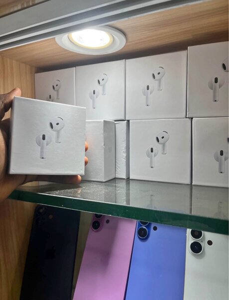 AirPods