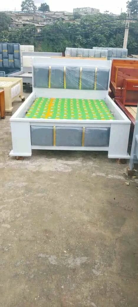 Lit Contemporain Confortable