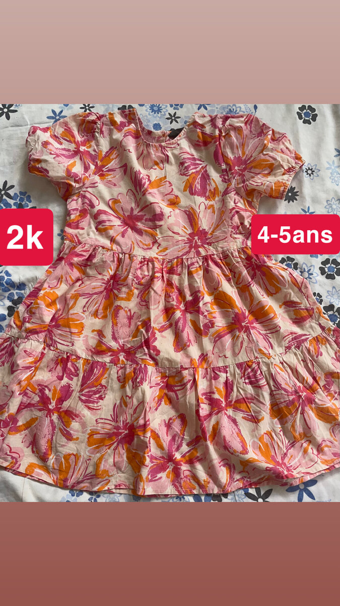 Robe fleurie fille 4-5 ans