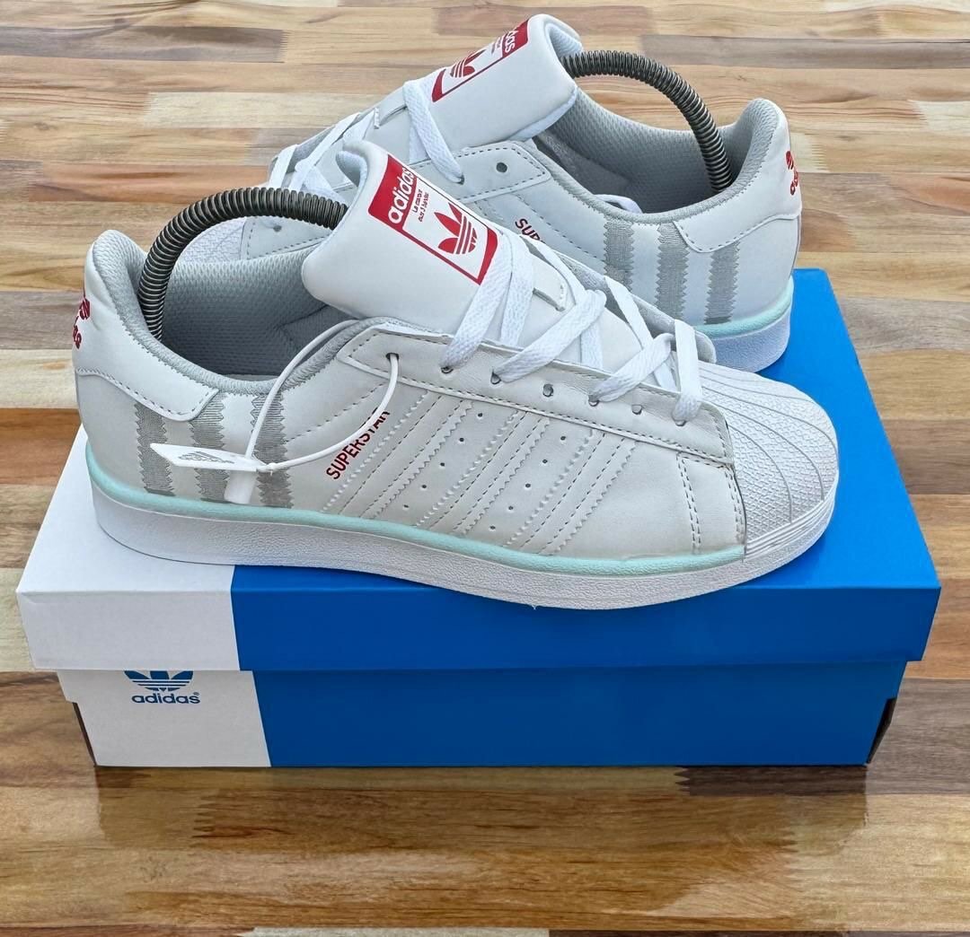 Baskets Superstar blanches