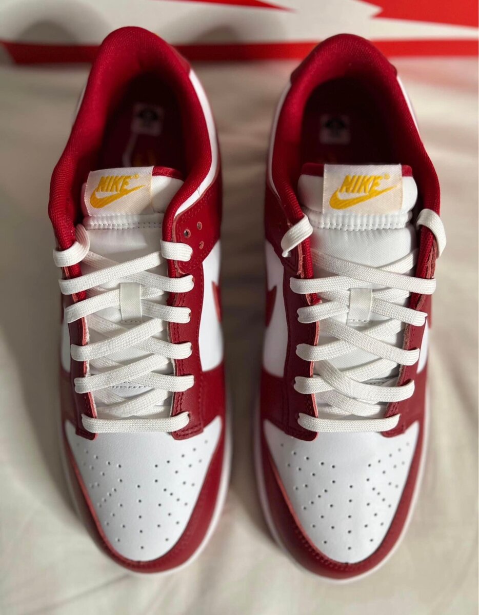 Nike Dunk Low Rouge et Blanc