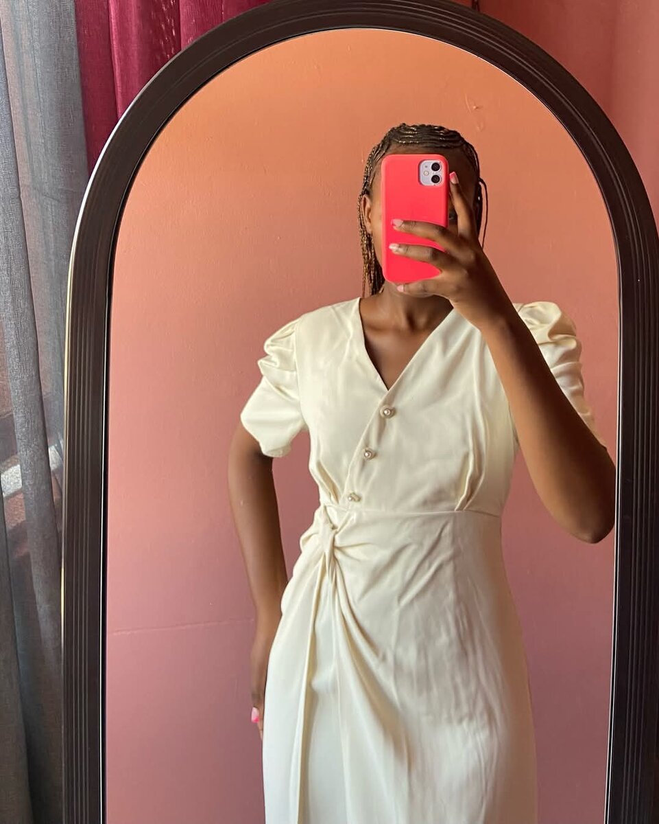 Dress Size L (UK 12)