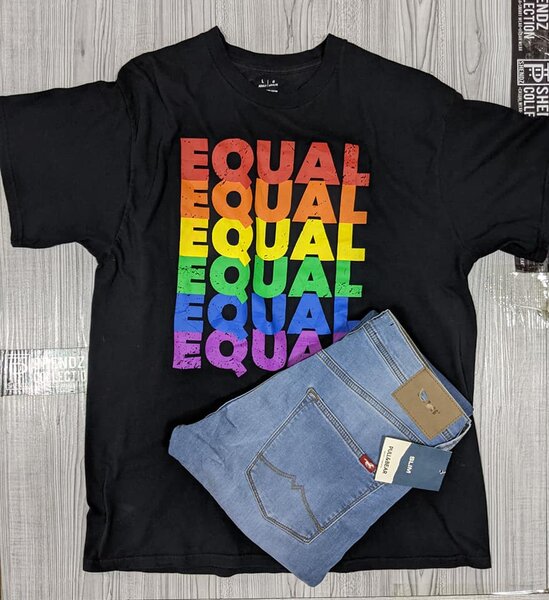 Men's combo T-shirt and jeans