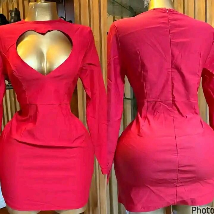 Robe sexy découpée rouge