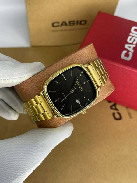 Montre Casio Élégante mixte