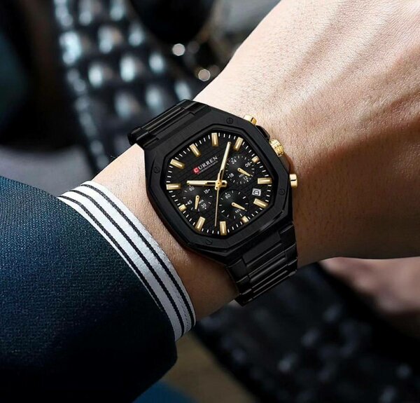 MONTRE CURREN