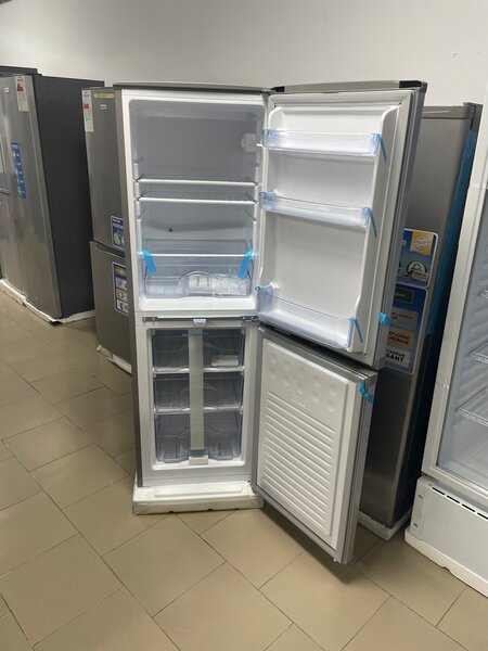 Réfrigérateur nasco 147 L