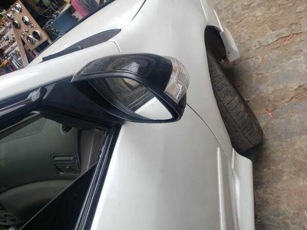 Toyota corolla 2003 2006 driving mirror with light pair