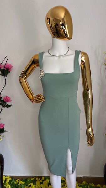 Robe moulante verte élégante