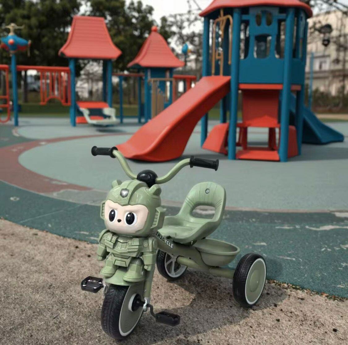 Tricycle Enfant Robot