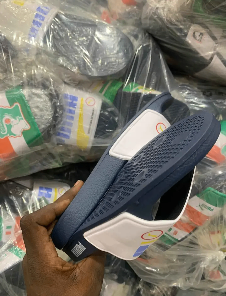 Claquettes confort ivoiriennes