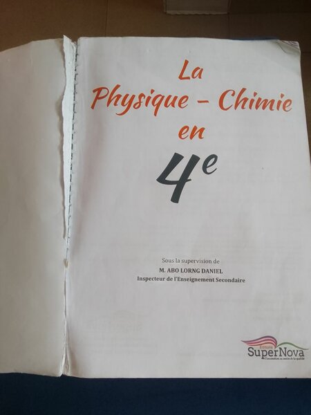 Manuel Physique-Chimie 4e