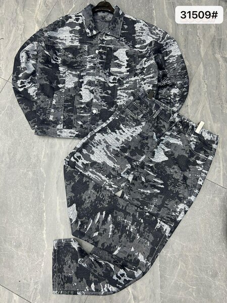 Tenue en Denim pour Hommes