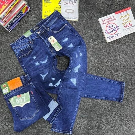 Jeans décontractés déchirés