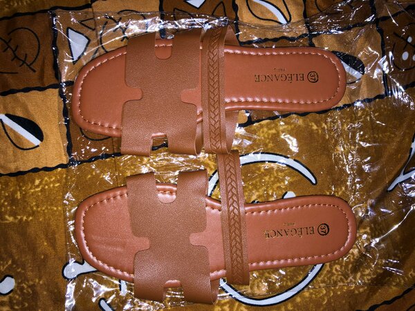 Sandales en cuir confortables