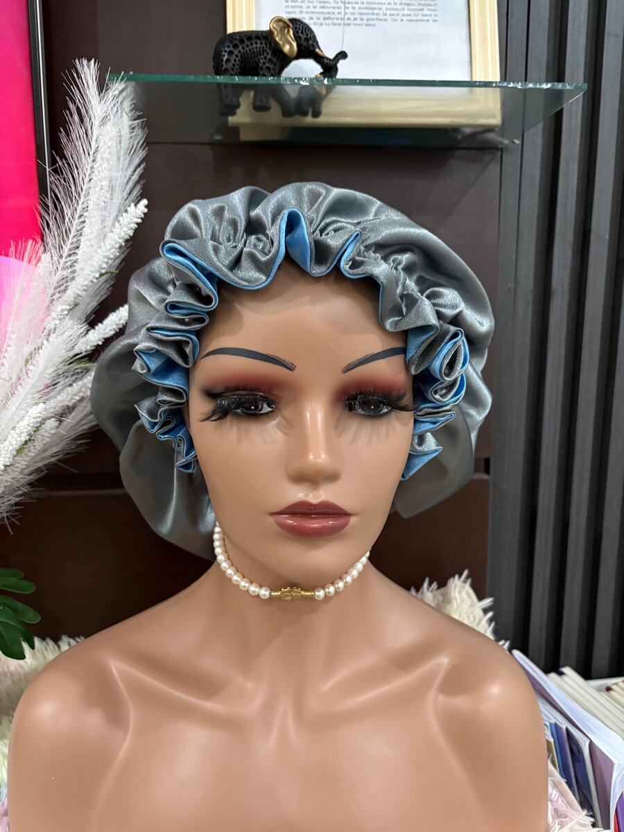 Bonnet  en satin réversible