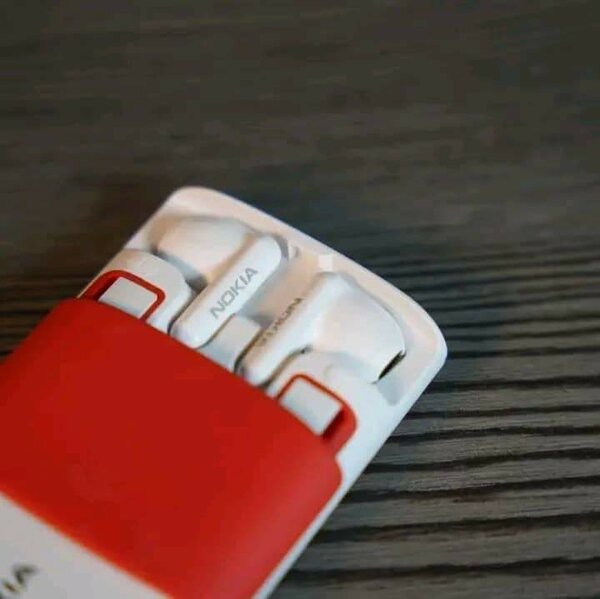 Téléphone Nokia 5710 XpressAudio