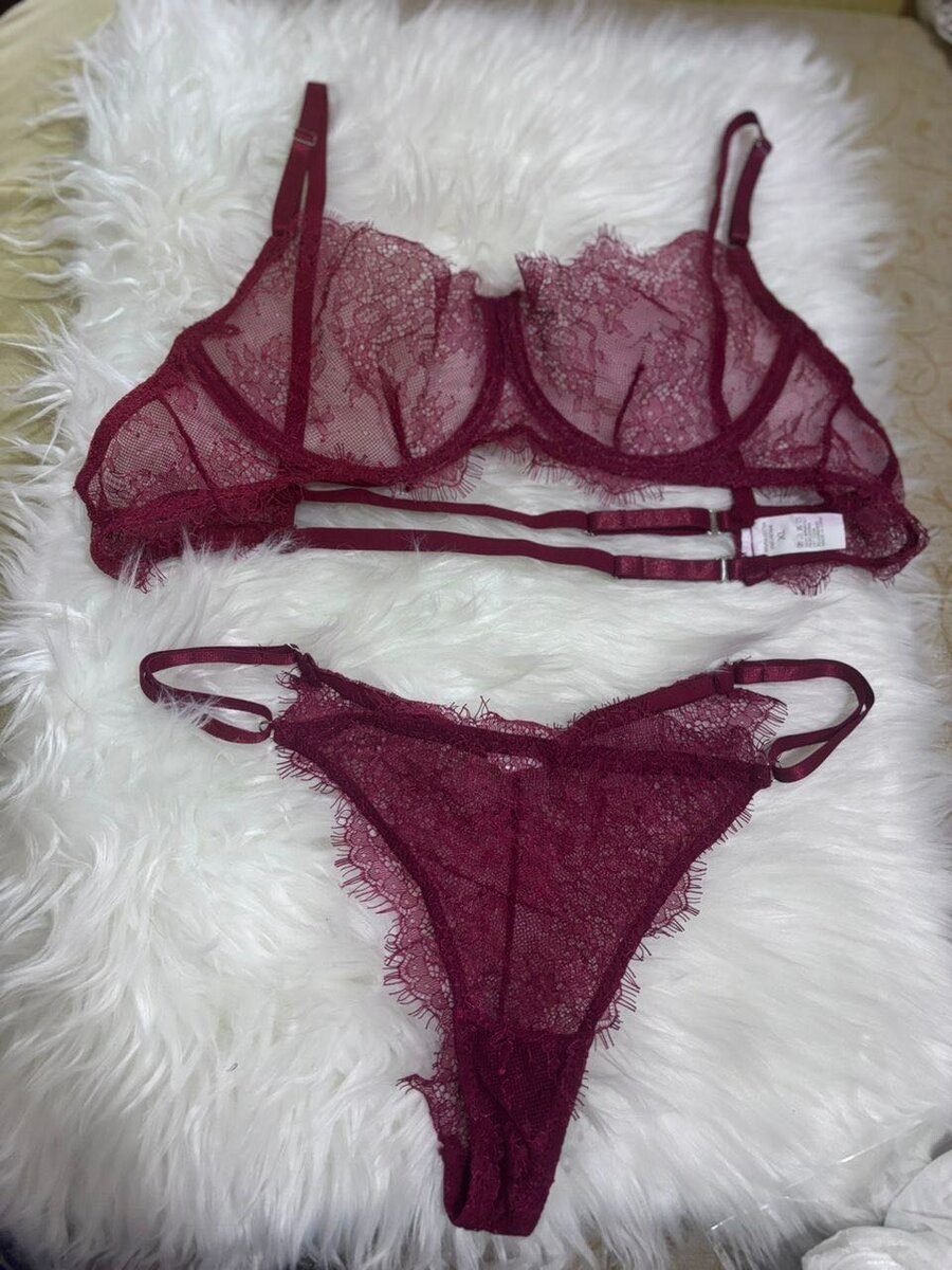 Ensemble de lingerie en dentelle