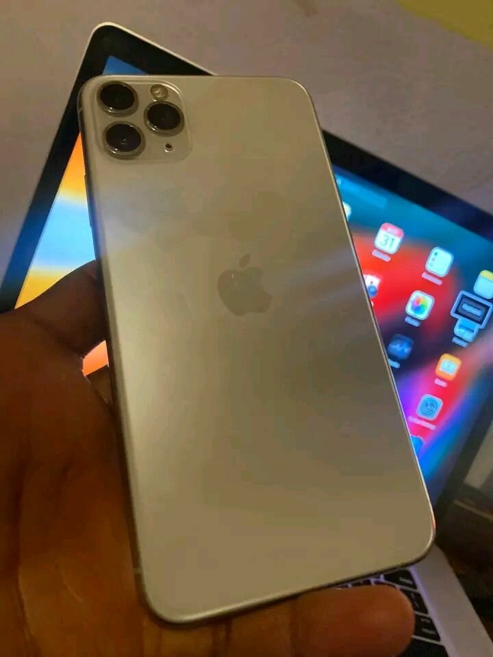 iPhone 11 Pro max