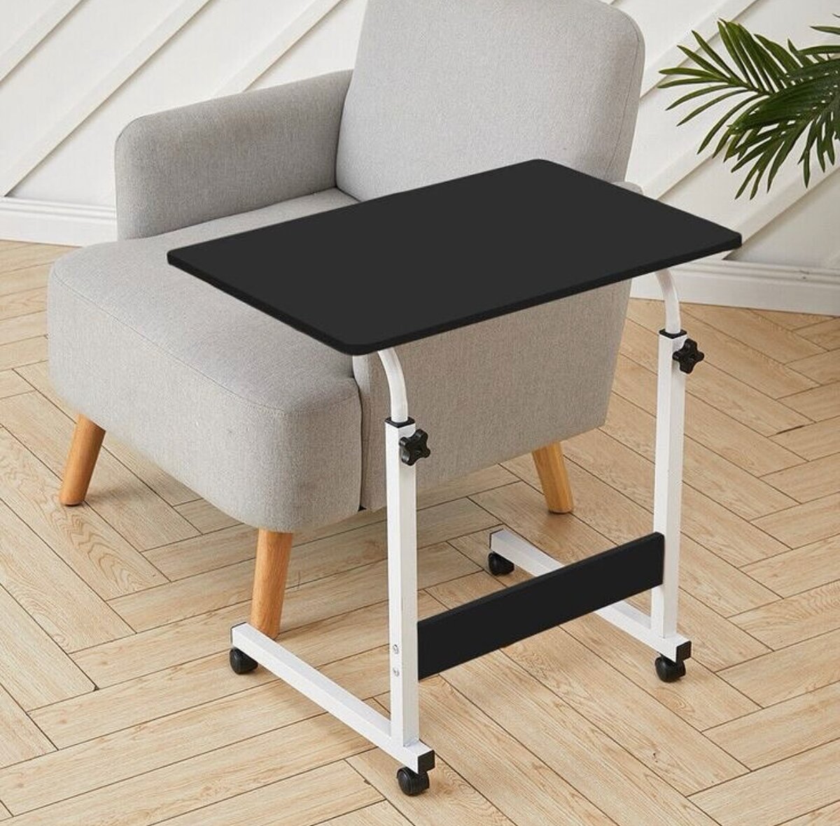 ADJUSTABLE TABLE WITH TABLET SLOT