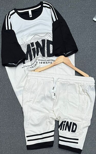 Ensemble de sport décontracté