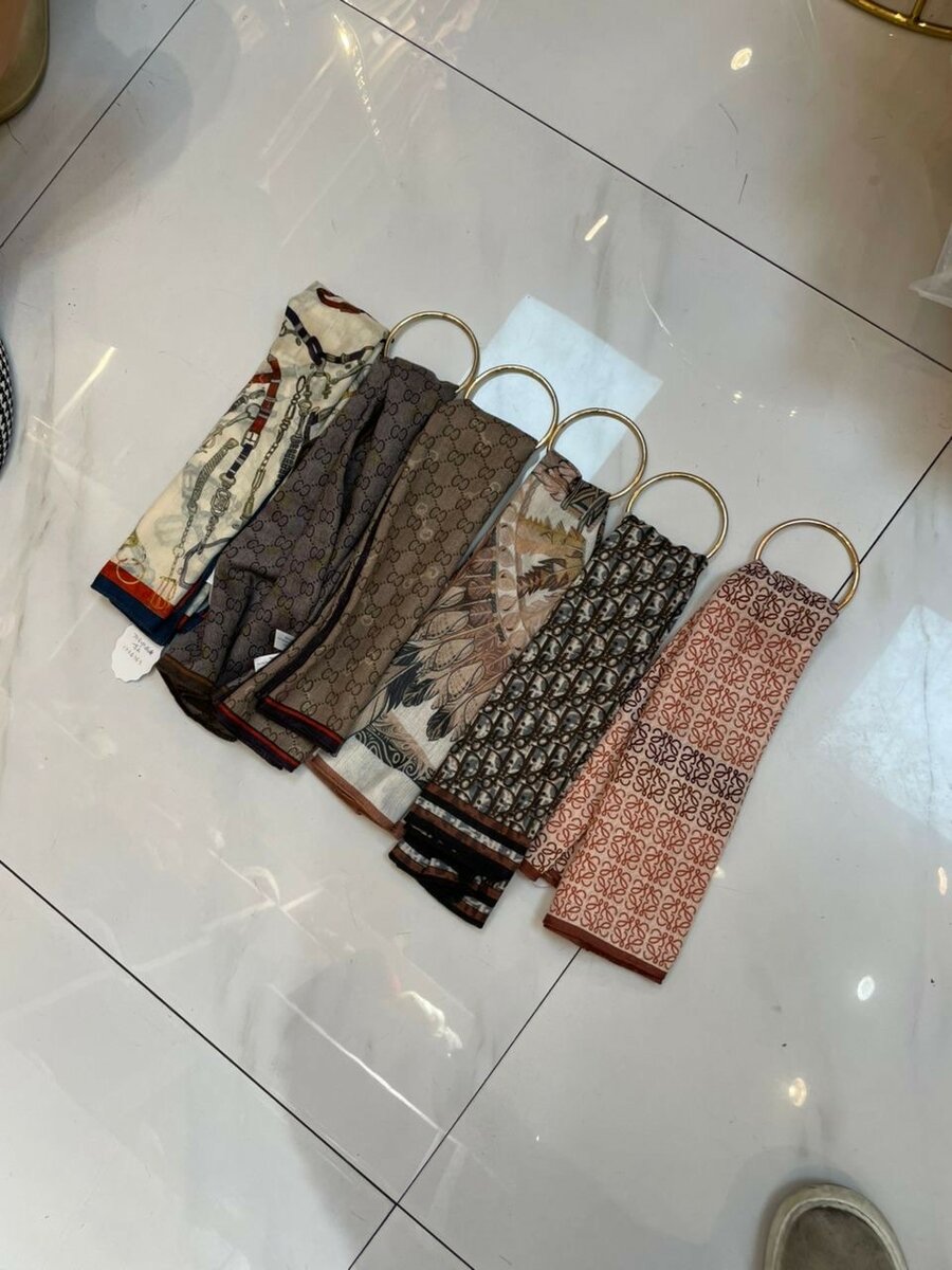 Écharpe en soie élégante