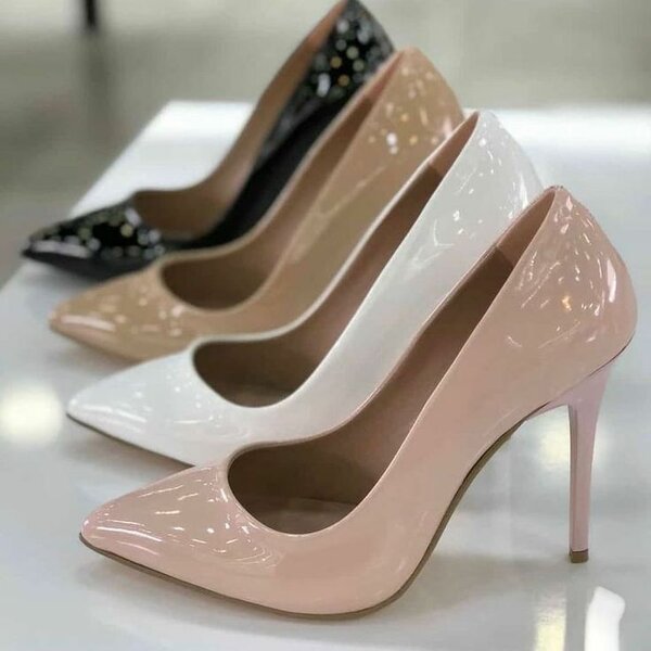 Chaussures Femme Élégantes Variées
