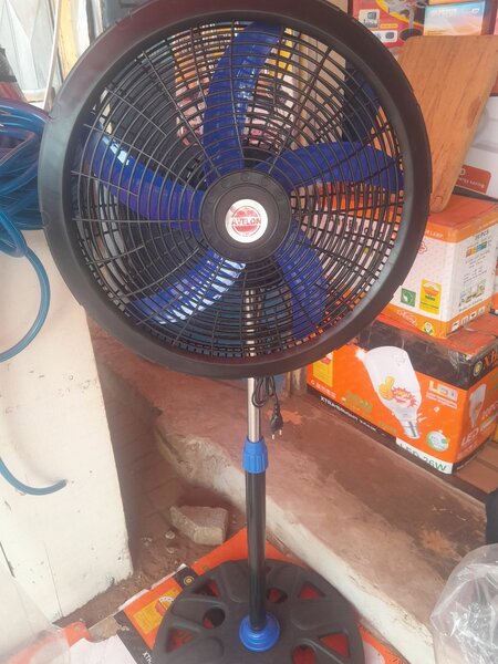 Avelon Standing fan