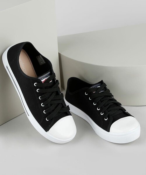 Baskets noires classiques unisexes