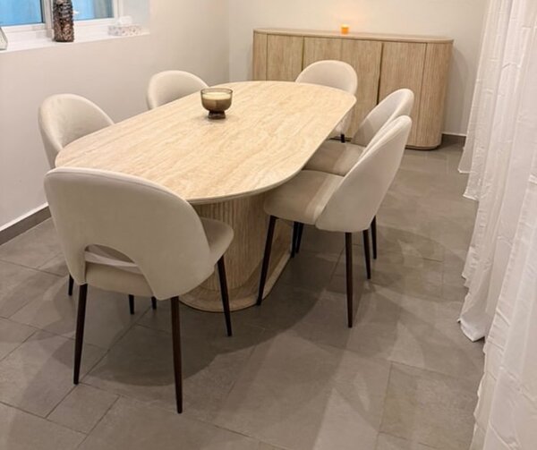 Table à manger ovale moderne