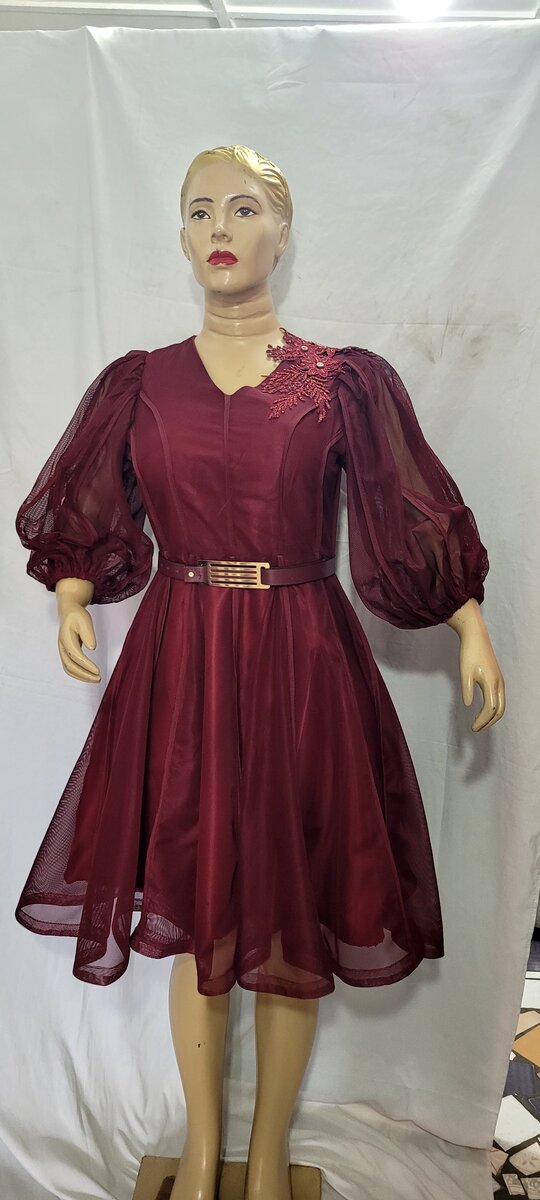Robe rouge élégante