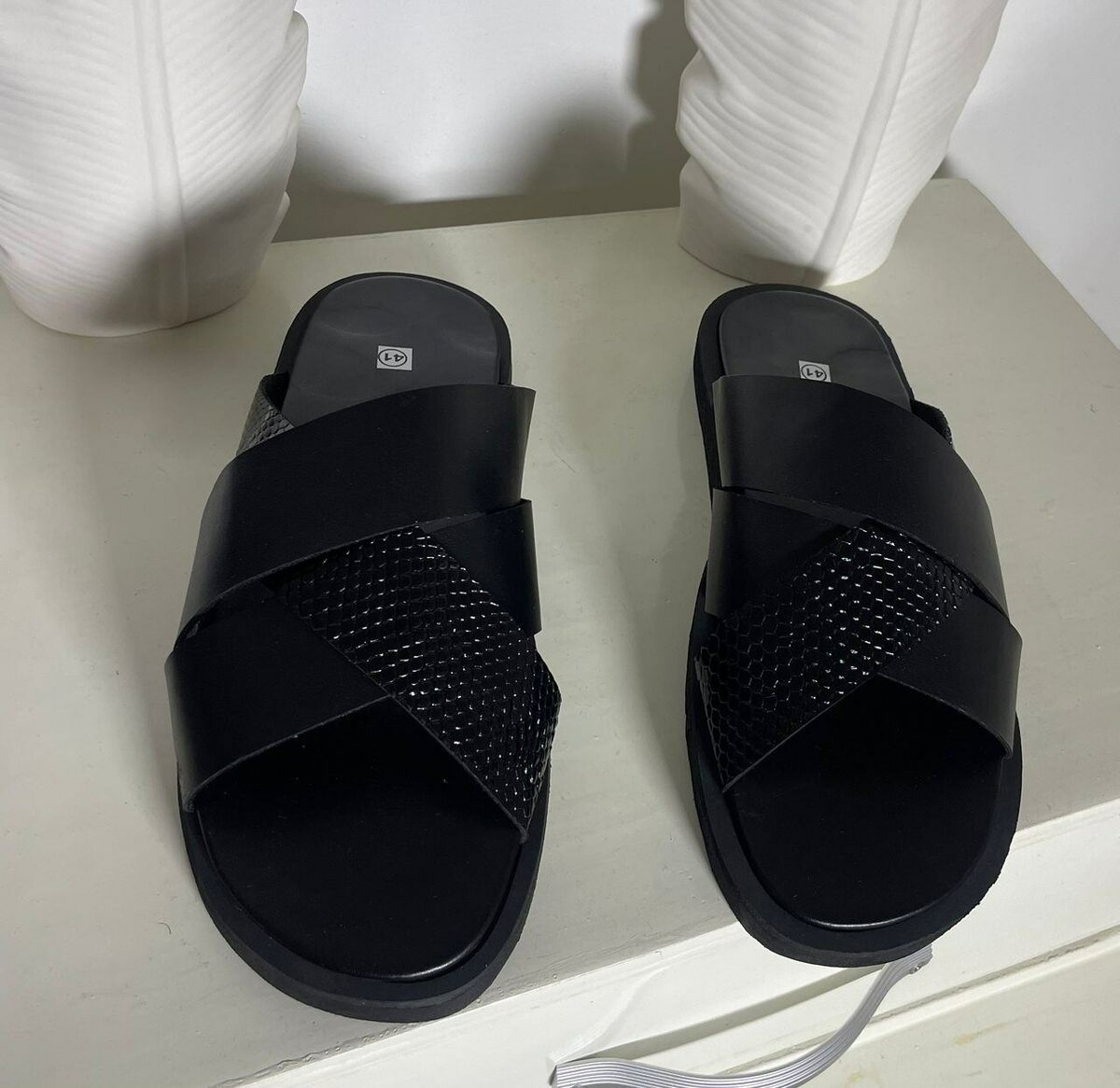 Mules noires en cuir pour femmes