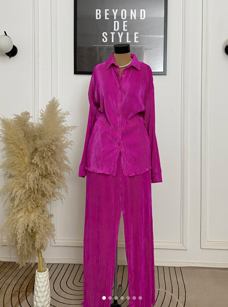  THAT GIRL PLISSE COMFY TWO PIECE SET