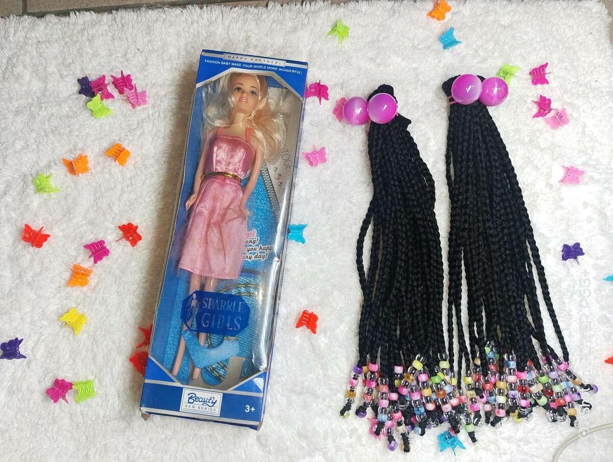 KIT NOEL ( Poupée + POSTICHE)