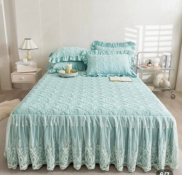 Set for bedroom: bedspread + pillowcases 2+2