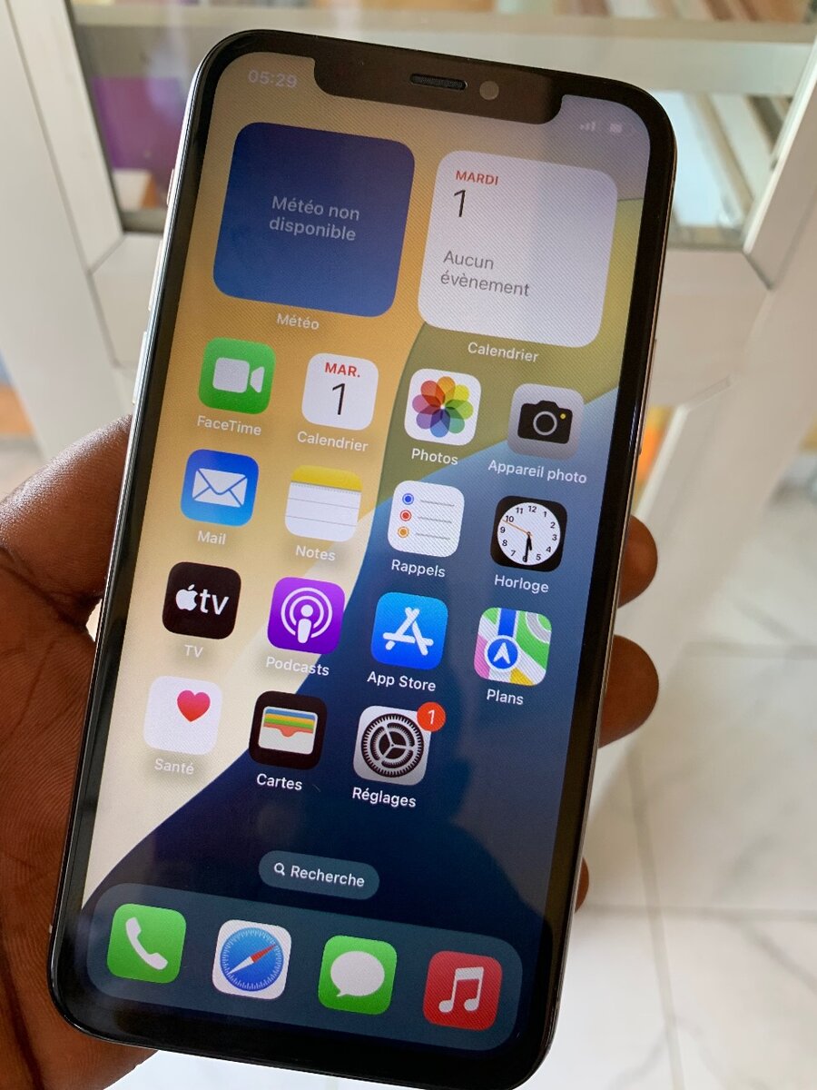 IPHONE 11 PRO SANS ID