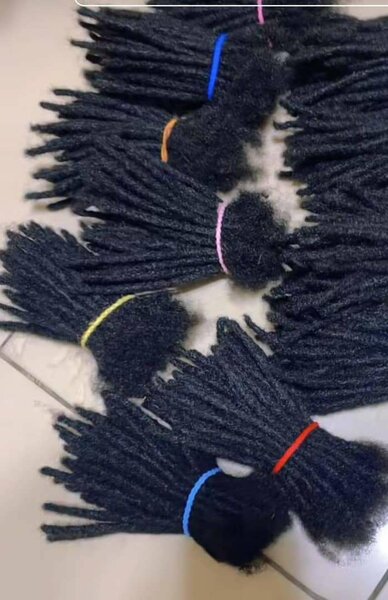 Extensions de dreadlocks synthétiques